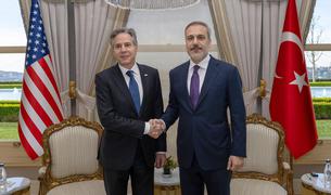 Главы дипведомств Турции и США обсудили ситуацию в Сирии, отношения между Баку и Ереваном