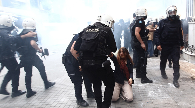 Суд оправдал всех 26 подозреваемых по делу о протестах в парке Гези