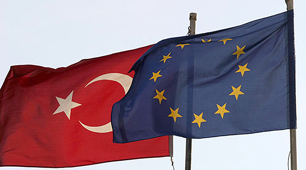 Спецпосланник ЕС по санкциям обсудил в парламенте Турции меры против РФ