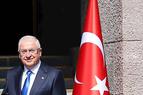 СМИ: Глава Минобороны Турции направился на границу с Ираном для инспекции войск