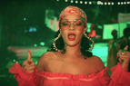 В Турции оштрафован телеканал из-за слов в песне певицы Rihanna