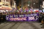 СМИ: В Стамбуле женщин, собравшихся на демонстрацию, разогнали перцовым газом и резиновыми пулями