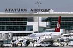 В аэропорту Ататюрка у взлетающего самолета взорвался двигатель
