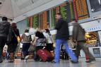 Уборщик аэропорта Стамбула вернул забытые пассажиром 24,5 тыс евро