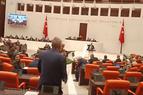 Депутат НРП представил в парламенте 20-метровый список международных преступников, задержанных в Турции