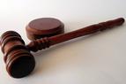 Турция смягчает судебную систему, однако репрессии в отношении политзаключенных сохраняются