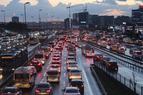В густонаселенном Стамбуле усугубились проблемы движения и загрязнения