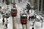 Из-за обильного снегопада в Стамбуле отменены занятия в школах
