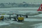  Более 130 авиарейсов отменены в Стамбуле из-за сильного снегопада