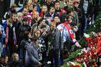 "Для нас вы никогда не умрете" | Попрощаться с хоккеистами "Локомотива" пришли десятки тысяч россиян