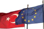 ЕС приветствовал отмену режима ЧП, но выразил опасения о расширению полномочий властей Турции