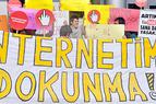 Демонстранты скандировали: «Руки прочь от интернета!»