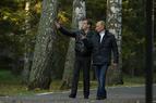 Россияне приветствуют то, что Медведев возглавил список “медведей”, а Путин вновь станет президентом