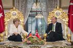 Оппозиция ФРГ обвинила Меркель в том, что она избегает открытой критики Анкары