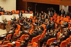 Турецкий парламент одобрил мандат армии на трансграничные операции в Сирии