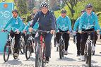 В честь 50-го президентского велотура Гюль прокатился на велосипеде  