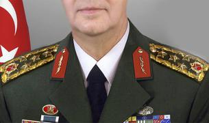 Новый закон позволит Эрдогану влиять на назначения в армии
