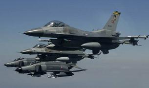 Глава Минобороны Турции: Покупка Eurofighter идет по плану