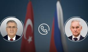 Главы Минобороны Турции и РФ обсудили ситуацию вокруг Ирана