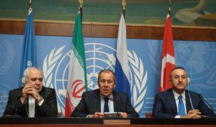 Главы МИД РФ, Ирана и Турции приветствовали запуск сирийского Конституционного комитета