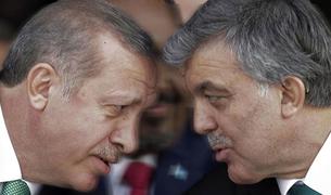 «Россия - великая, но Анкаре нельзя оказываться в её объятиях», - экс-президент Турции о сближении с Москвой