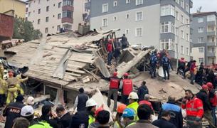 Обрушение жилого дома в Стамбуле: виновата ли амнистия, объявленная властями Турции?