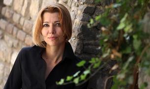 The Guardian: Турецкая писательница Элиф Шафак оказалась под следствием