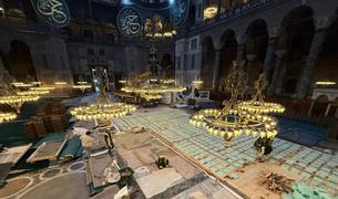 Тяжёлая техника в  Соборе Святой Софии: реставрация вызвала волну возмущения