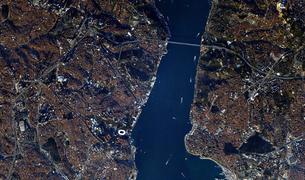 Российский космонавт опубликовал снимки Стамбула из космоса