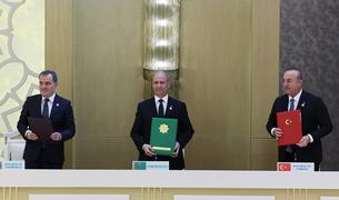 Турция, Азербайджан и Туркмения создадут рабочую группу по туркменскому газу - Чавушоглу