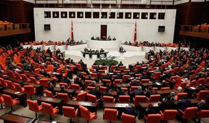 Власти планируют массовое повышение налога на выезд и реструктуризацию задолженности в Турции