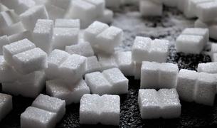 СМИ: В Турции продавцы ограничивают розничную продажу сахара и масла