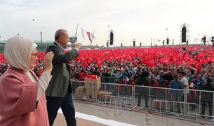 В Турции половина сторонников правящей ПСР винит в ухудшении экономики «внешние силы»