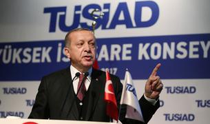 Турецкий бизнес попросил не продлевать режим ЧП, Эрдоган отказал