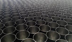 США ввели пошлины на импорт стали из 10 стран, включая Турцию