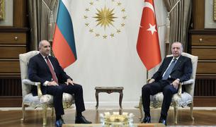 Соглашение между Болгарией и Турцией о поставках СПГ заморожено на 15 месяцев