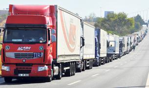 На границе Болгарии и Турции в очереди стоят 640 грузовиков