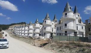 В Турции обанкротилась компания, строившая виллы в стиле замков