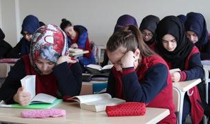 Турецких школьников разрешили оставлять на второй год за неуспеваемость