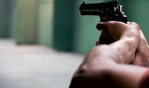 В Турции мужчина с пистолетом ворвался в офис телеканала после оскорбления его жены