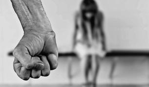 В Аланье россиянин ранил ножом супругу во время бракоразводного конфликта