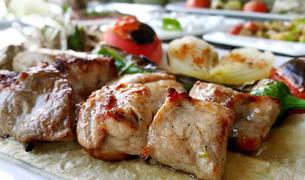 Рестораны Турции сократят количество соли и сахара в еде