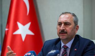 Министр юстиции Турции выступил за презумпцию невиновности