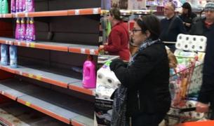 Турки в панике скупают товары в магазинах после первого случая заражения коронавирусом