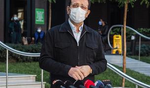 Мэр Стамбула выписался из больницы после лечения COVID-19