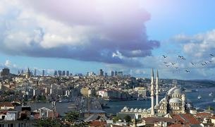 На Стамбул надвигается ураганный ветер скоростью до 100 км/ч