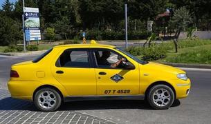 В Стамбуле выросла стоимость проезда в такси и маршрутках на 11%
