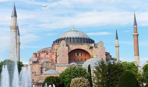 Греция и Франция призывают Турцию не превращать собор Святой Софии в Стамбуле в мечеть