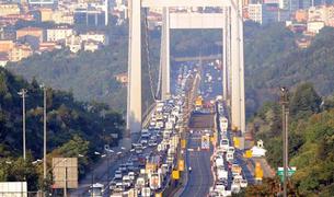 Стамбул стал вторым городом Европы по загруженности дорог