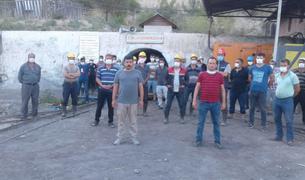 Шахтеры в центрально-анатолийской турецкой провинции бастуют поскольку 13 месяцев не получали зарплату